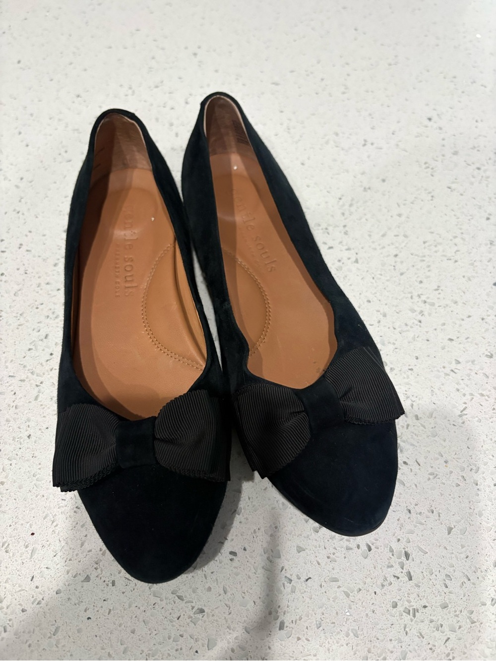 gentle souls 6.5 Black Suede Bow Pointed Flats